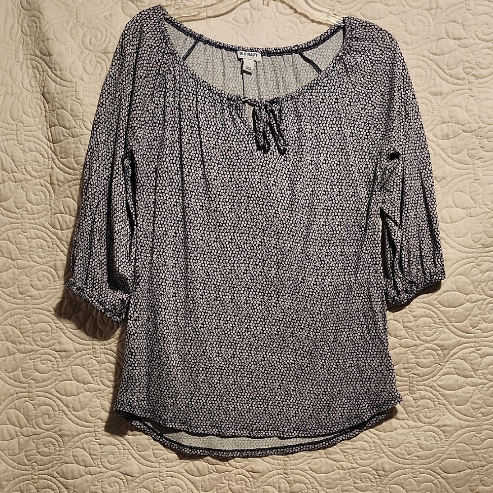 Old Navy Black and White Patterned Blouse